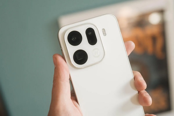 Hệ thống chụp ảnh chính là yếu tố sáng giá nhất của Find X9 Pro