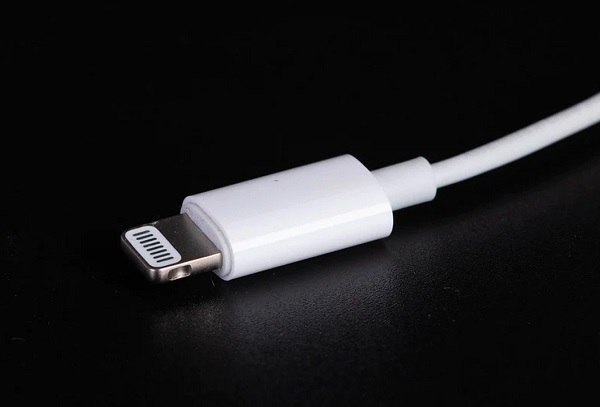Đầu nối Lightning còn mang đến hàng loạt lợi ích thiết thực
