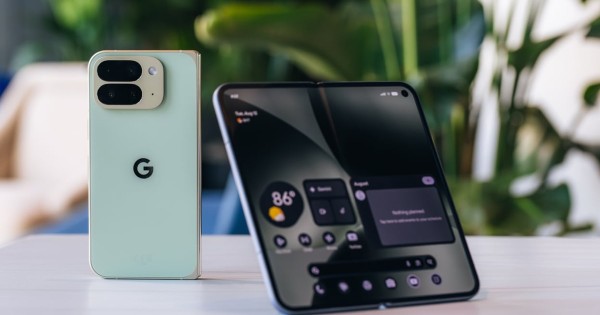 Google Pixel 10 Pro Fold sử dụng bản lề gearless mới