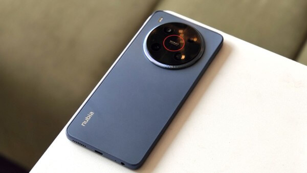 Nubia V70 Max