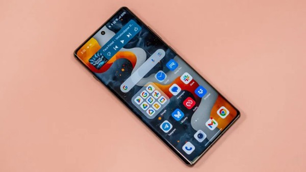 Điện thoại OnePlus chạy giao diện OxygenOS trên nền tảng Android