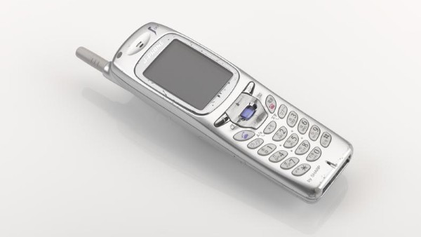 Mẫu điện thoại đầu tiên Sharp J-SH04 của Sharp