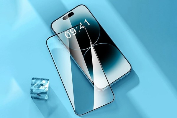 Sử dụng miếng dán cường lực