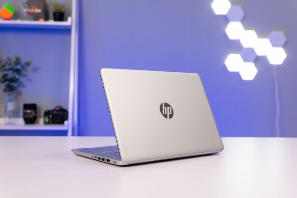 Laptop HP 240 G10 i3-N305 (8U7D0PA)