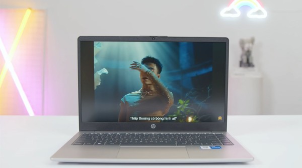 Laptop HP 240 G10 i3-N305 (8U7D0PA)