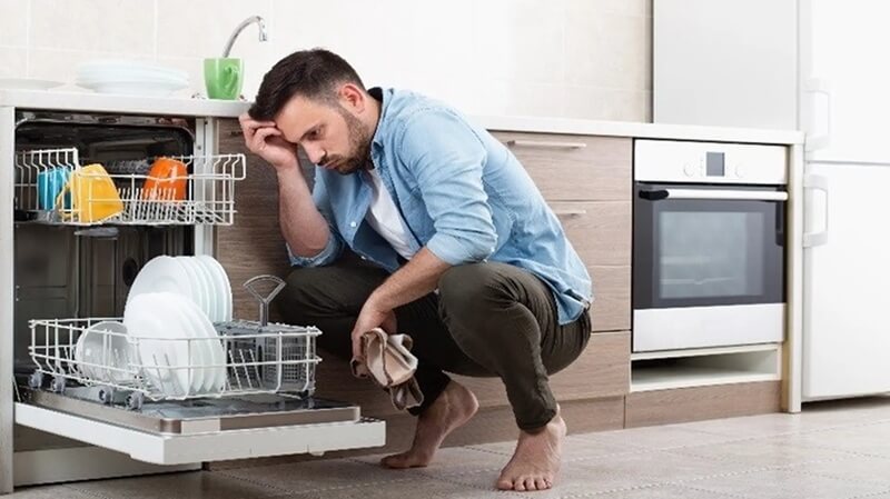 Dấu hiệu nhận biết lỗi vòi nước máy rửa bát