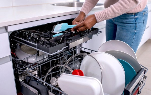 Những lưu ý khi sử dụng máy rửa bát để rửa đồ nhựa