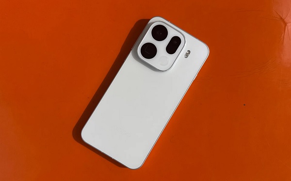 OPPO Find X9 Pro không có màu đỏ trong đợt ra mắt tại Việt Nam