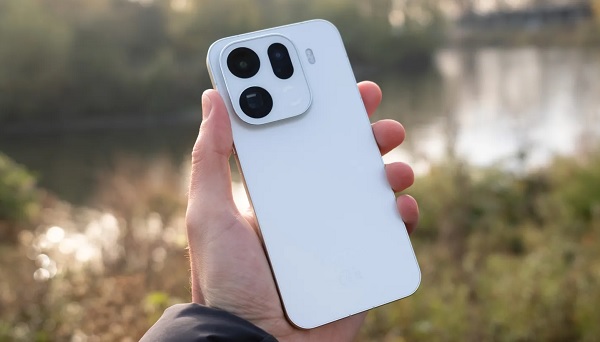 OPPO Find X9 Pro có giá bán lẻ chính thức 32.990.000đ cùng nhiều ưu đãi hấp dẫn tại Viettel Store