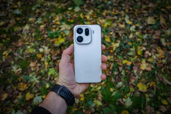 Thiết kế của OPPO Find X9 Pro