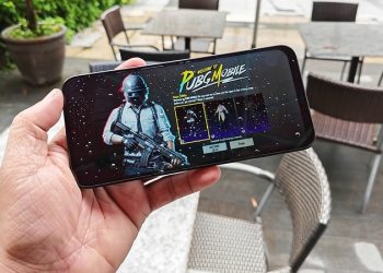 Trên tay Xiaomi Redmi 15C