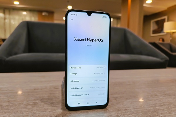 Redmi 15C chạy trên giao diện HyperOS dựa trên hệ điều hành Android 15 mới nhất