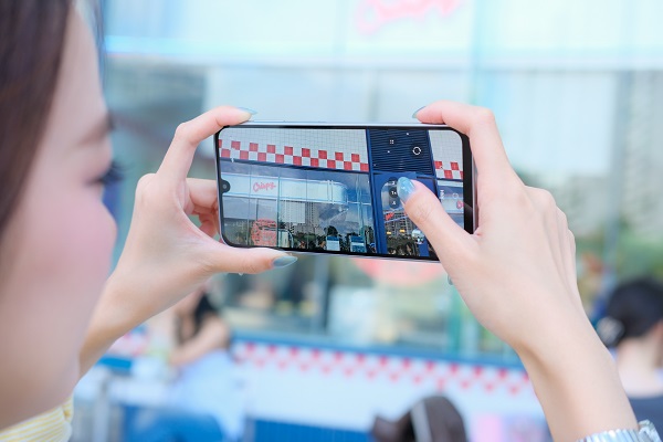 Hệ thống camera của Galaxy A17 5G được trang bị đầy đủ các ống kính cần thiết cho khả năng nhiếp ảnh