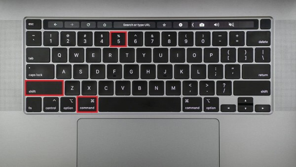 Nhấn tổ hợp phím: Command + Shift + 5