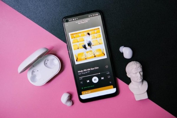 Hãy hãy thử kết nối với tai nghe khác