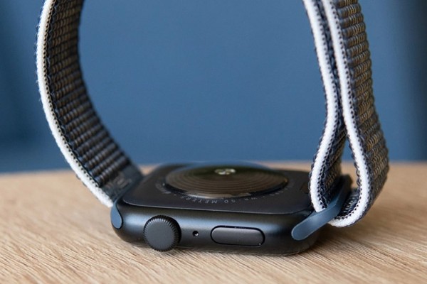 Nút xoay Digital Crown rất trực quan và dễ thao tác 