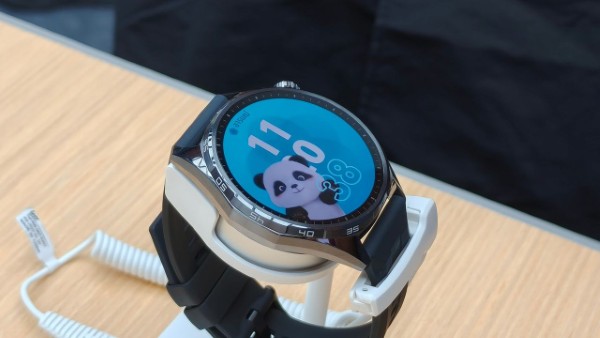 Huawei Watch GT 6  cho thời lượng pin vượt trội với viên pin 305 mAh