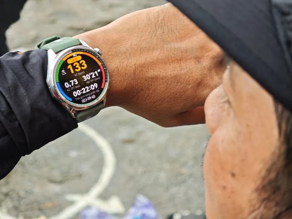 Huawei Watch GT6 trang bị công nghệ Sunflower kết hợp GPS