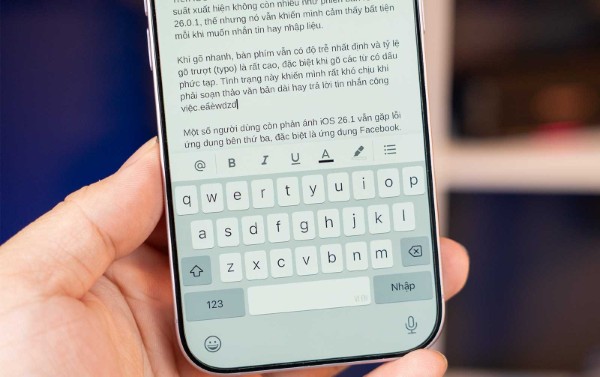 iOS 26.1 vẫn chưa giải quyết triệt để lỗi bàn phím