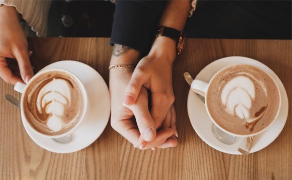 Địa điểm hẹn hò tại quán cà phê