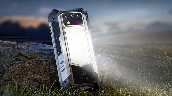 Điện thoại Oukitel WP100 Titan