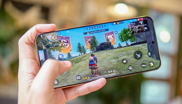 Hiệu năng mạnh mẽ, pin khủng trong phân khúc