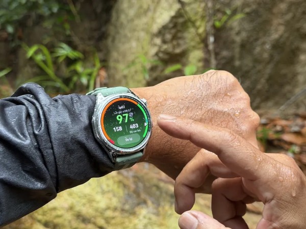 Huawei Watch GT 6 đạt tiêu chuẩn kháng nước 5 ATM