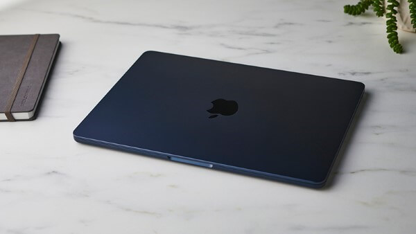 MacBook Air M4 màu Đêm xanh thẳm (Midnight)