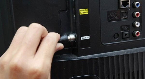 Lỗi do cáp HDMI hoặc AV bị lỏng hoặc hỏng