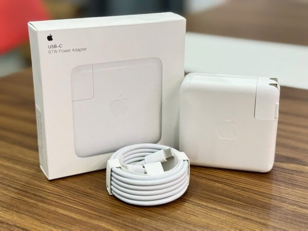 Người dùng nên dùng sạc 30W chính hãng