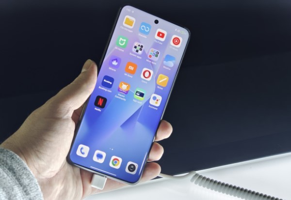 So sánh sức mạnh phần cứng điện thoại Xiaomi và Huawei 