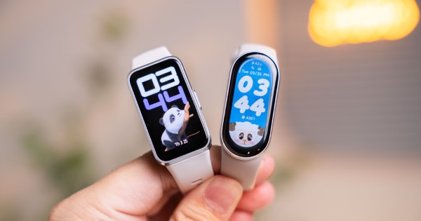 So sánh thiết kế Huawei Band 10 và Xiaomi Band 10