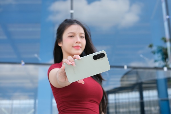 Galaxy A56 5G được thiết kế mặt lưng kính Gorilla Glass Victus+ và khung kim loại phay xước tinh tế