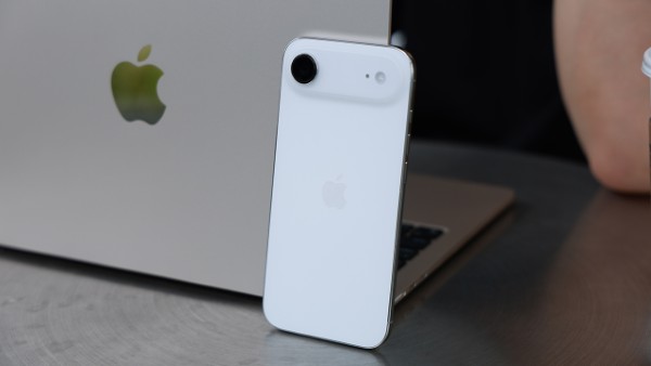 iPhone Air được trang bị viên pin chỉ 3,149 mAh