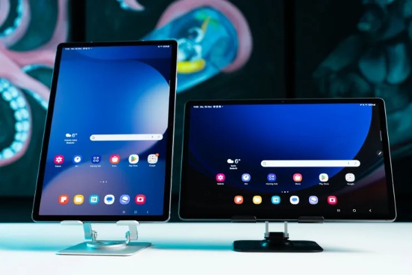 Galaxy Tab S10 Plus và Galaxy Tab S9 Plus đều sở hữu viên pin dung lượng lớn