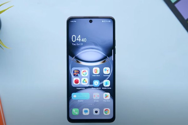 Tecno Spark 30 5G với màn hình 6.67 inch, HD+, tần số quét 120Hz