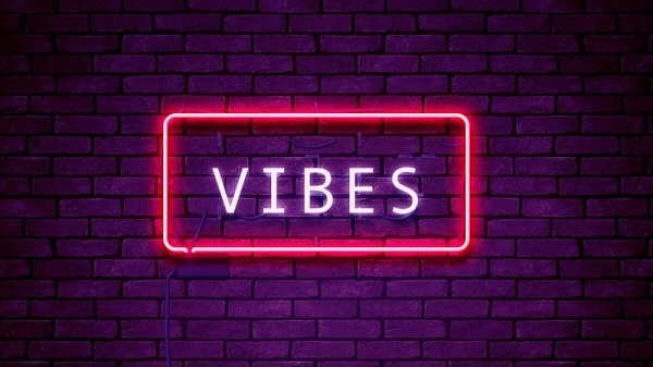 Từ “vibe” bắt nguồn từ “vibration” ý nghĩa chỉ sự rung động
