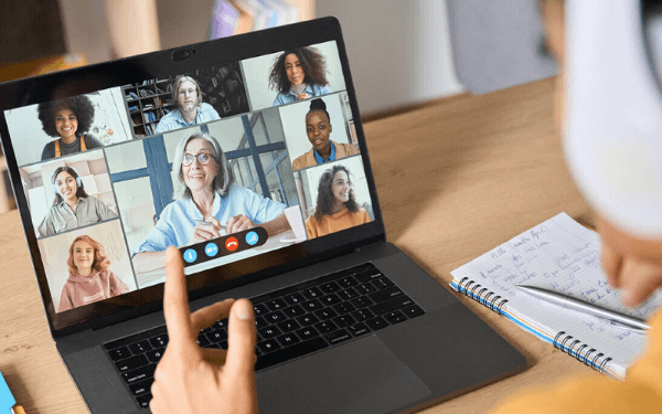 Một số hạn chế của cách kéo dài cuộc họp thủ công