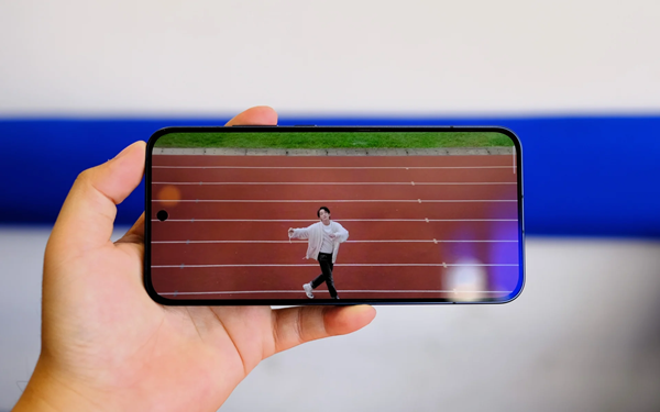 Màn hình hiển thị sắc nét, vuốt chạm mượt mà 