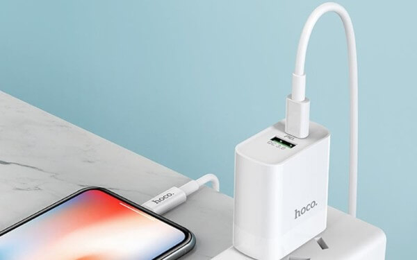 Củ sạc Hoco chính hãng được đánh giá cao về khả năng sạc ổn định và ít nóng máy