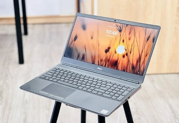Dell Precision 7550 có mức giá dao động trong khoảng 15 – 25 triệu đồng