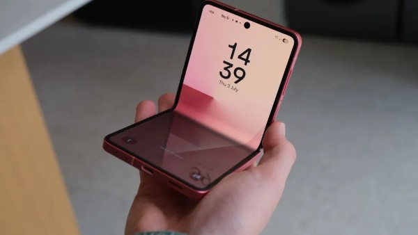 Samsung Galaxy Z Flip7