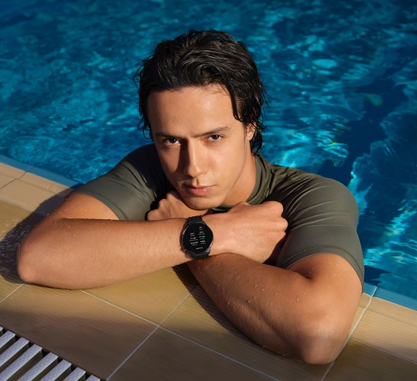 OPPO Watch S đạt chuẩn kháng bụi, nước IP68 và chịu nước 5 ATM