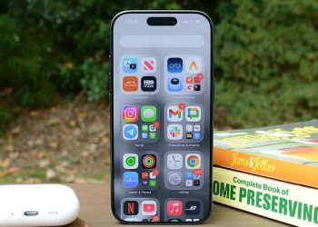 So sánh iPhone bản quốc tế và bản Việt Nam