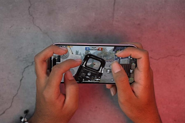 iPhone 15 với hiệu năng mượt mà