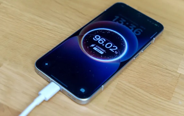 OPPO Reno15 5G thực hiện cú lội ngược dòng ngoạn mục với viên pin khủng 6.500mAh