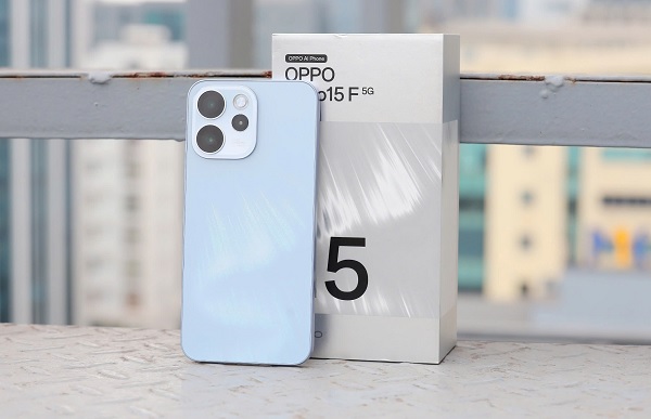 OPPO Reno15 F 5G nổi bật hơn nhờ thiết kế mưa sao băng lung linh