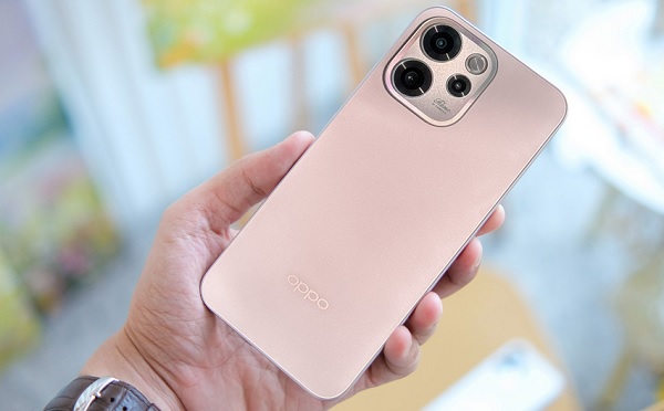 OPPO một lần nữa khẳng định vị thế "chuyên gia selfie" khi trang bị camera trước lên tới 50MP