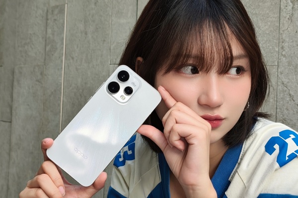 Reno15 5G hướng đến sự đa năng với dàn 3 ống kính phía sau