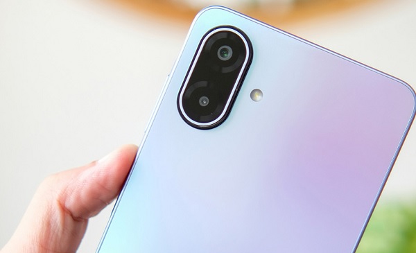Galaxy A07 5G sở hữu hệ thống camera khiêm tốn hơn với ống kính chính 50MP và camera phụ 2MP